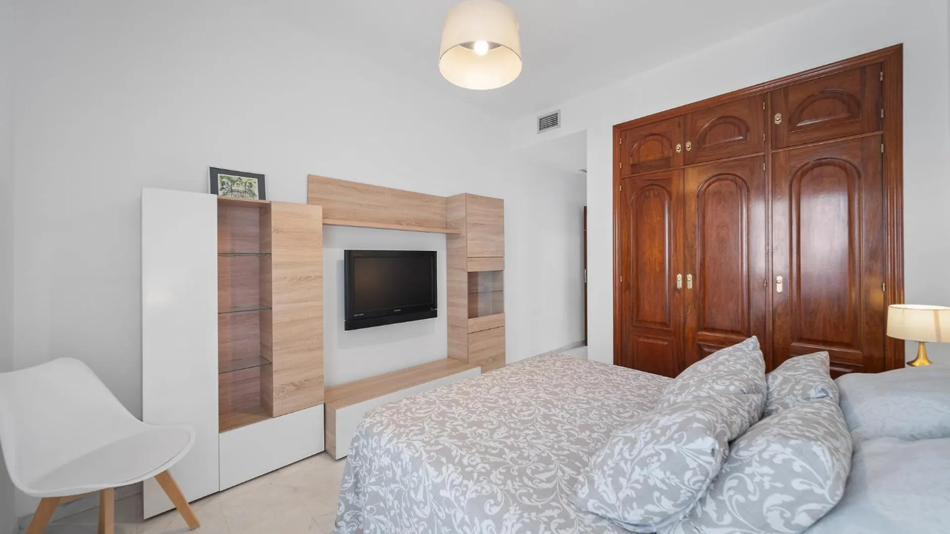 Marbella Real Seaside Apartment